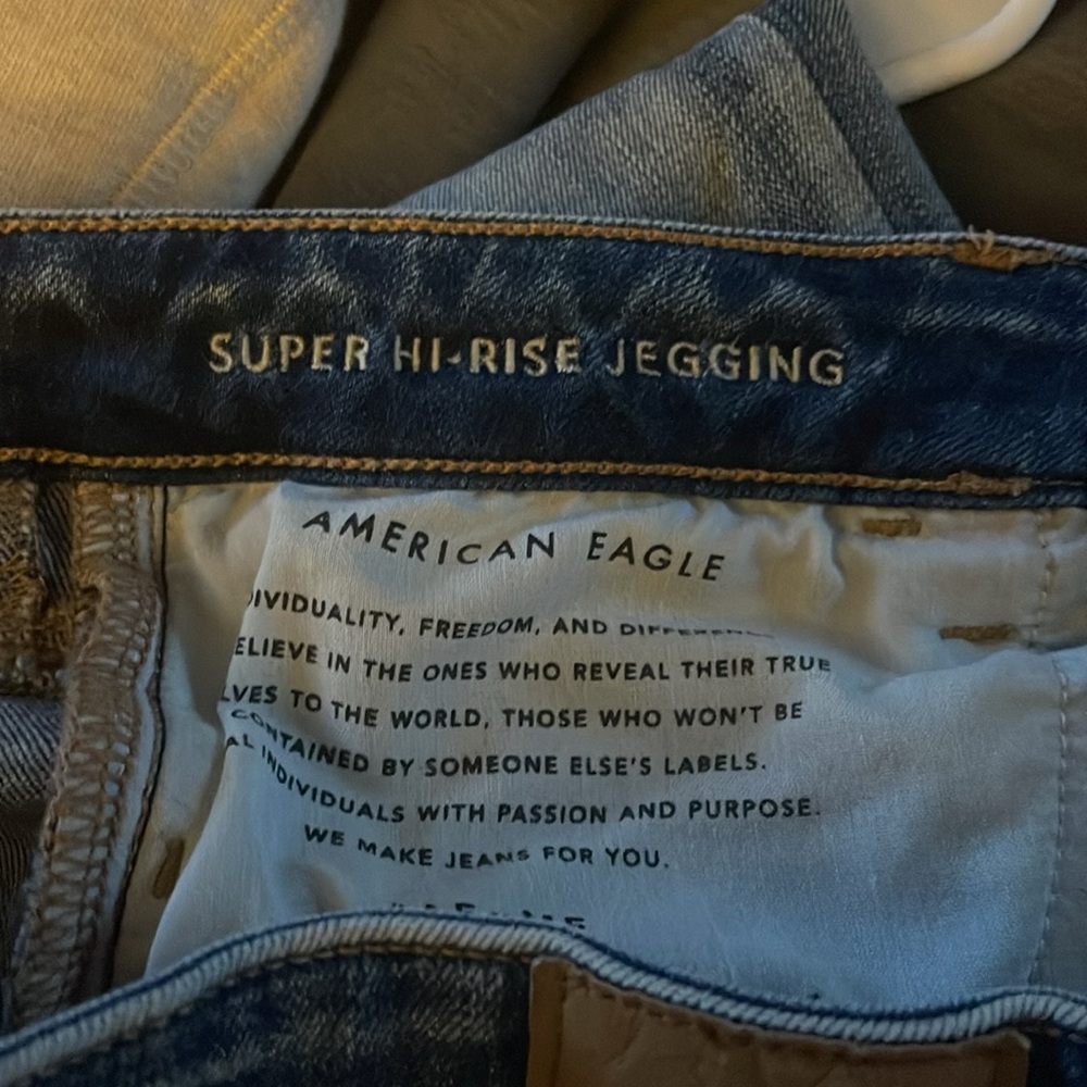 Distressed Blue Jeans - Picture 4 of 4
